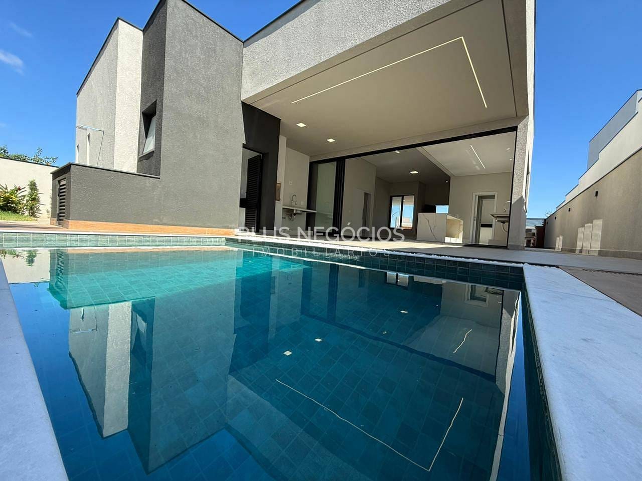 Casa à venda com 3 quartos, 261m² - Foto 5