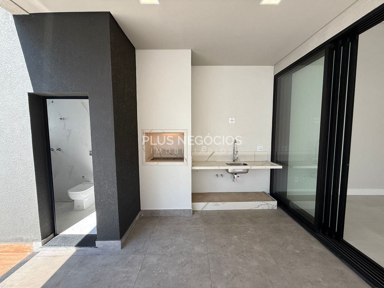 Casa à venda com 3 quartos, 261m² - Foto 14