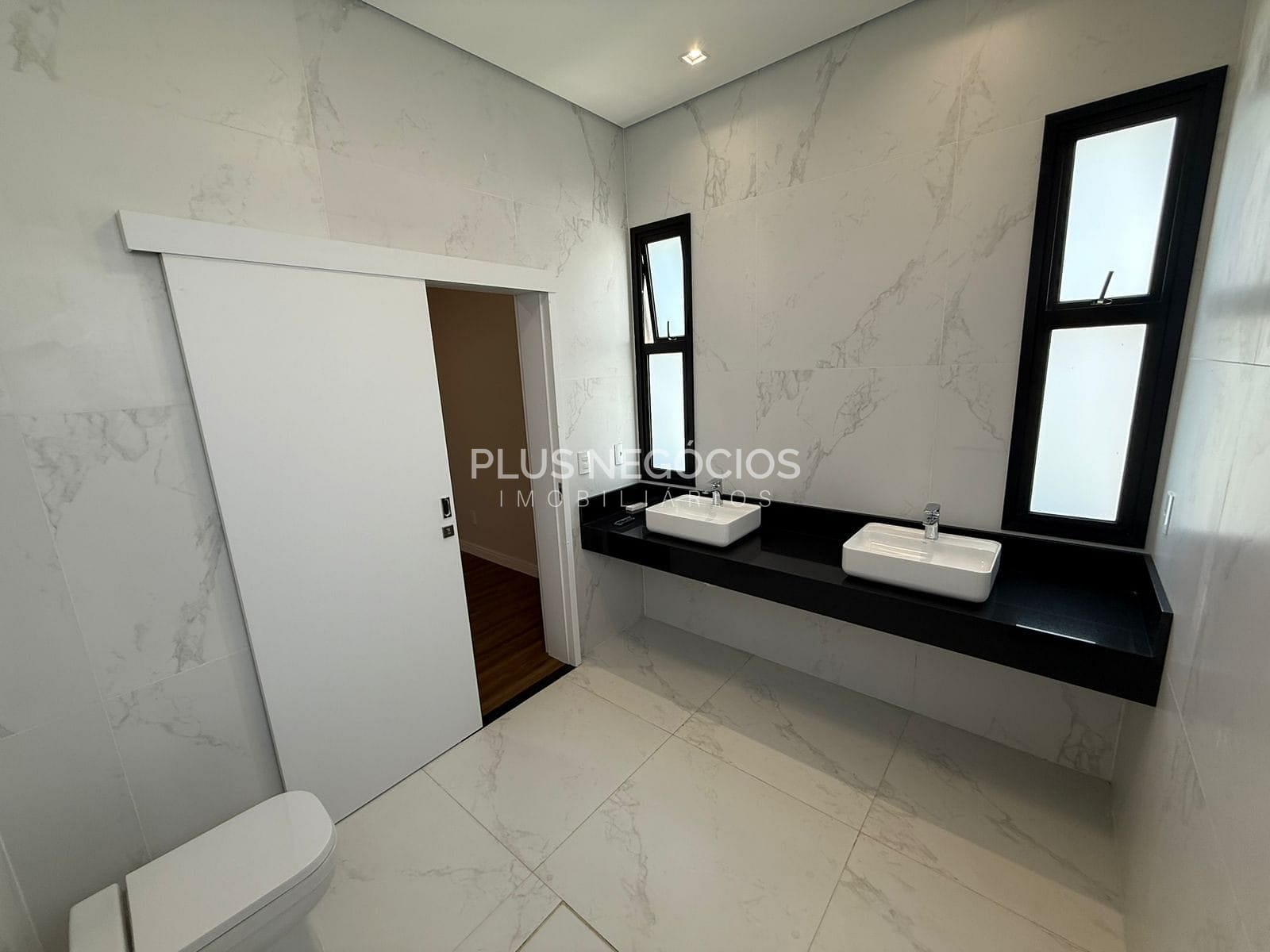 Casa à venda com 3 quartos, 261m² - Foto 34