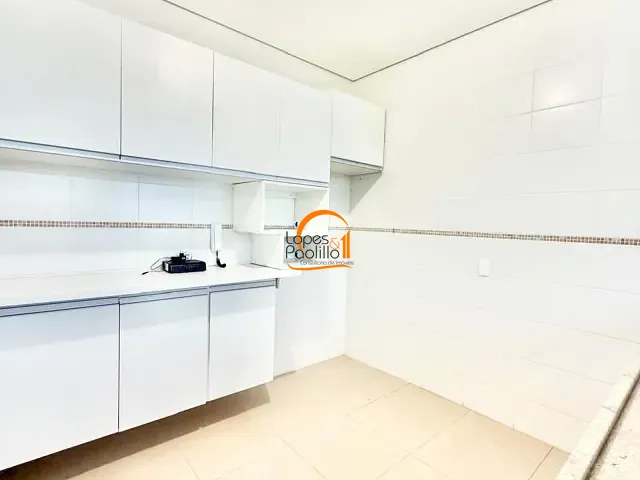 Casa com 275m² 3 quartos e 2 banheiros, para alugar, no bairro Vila Giglio em Atibaia