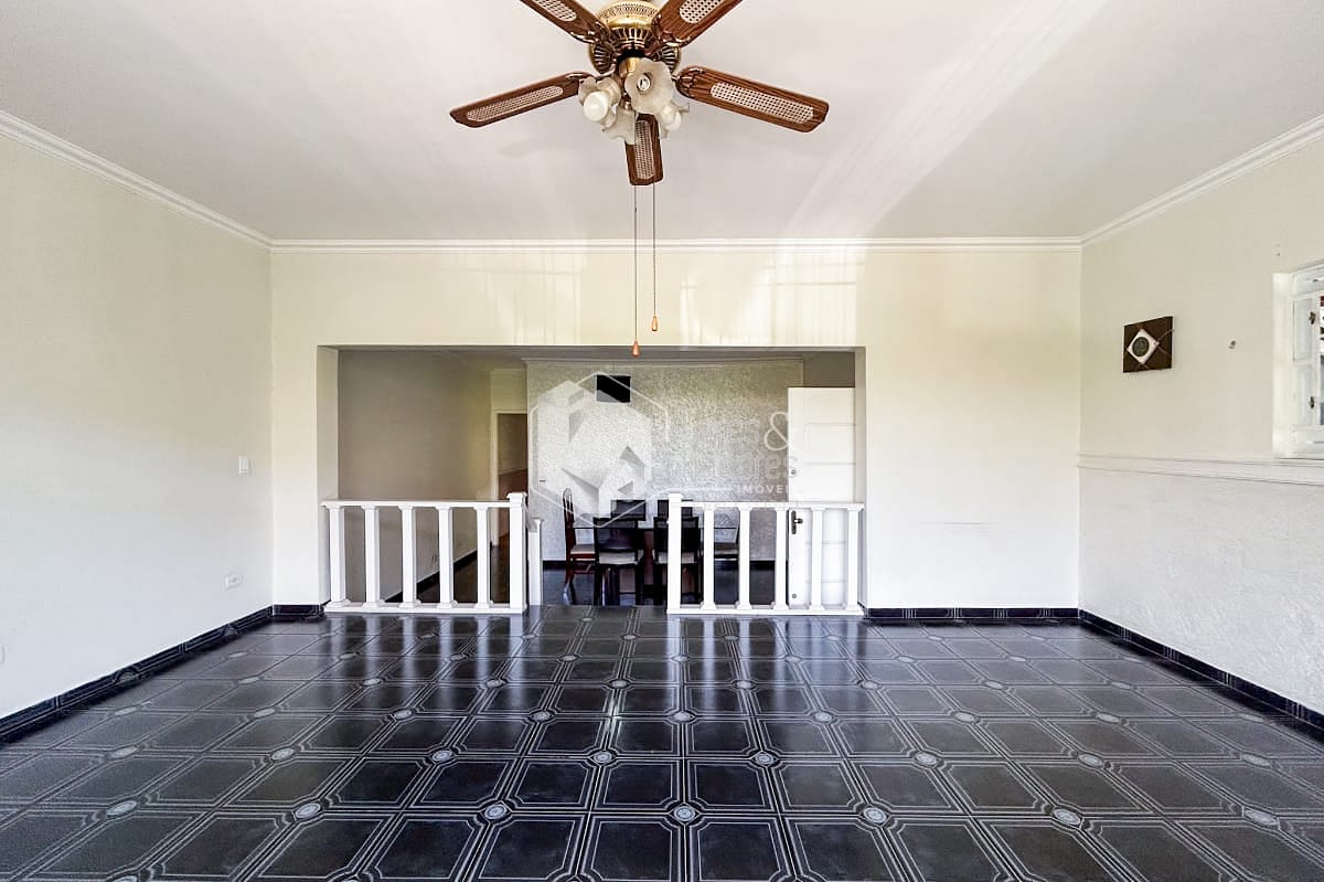 Casa à venda com 4 quartos, 214m² - Foto 8