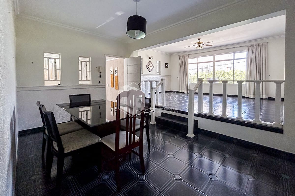 Casa à venda com 4 quartos, 214m² - Foto 10