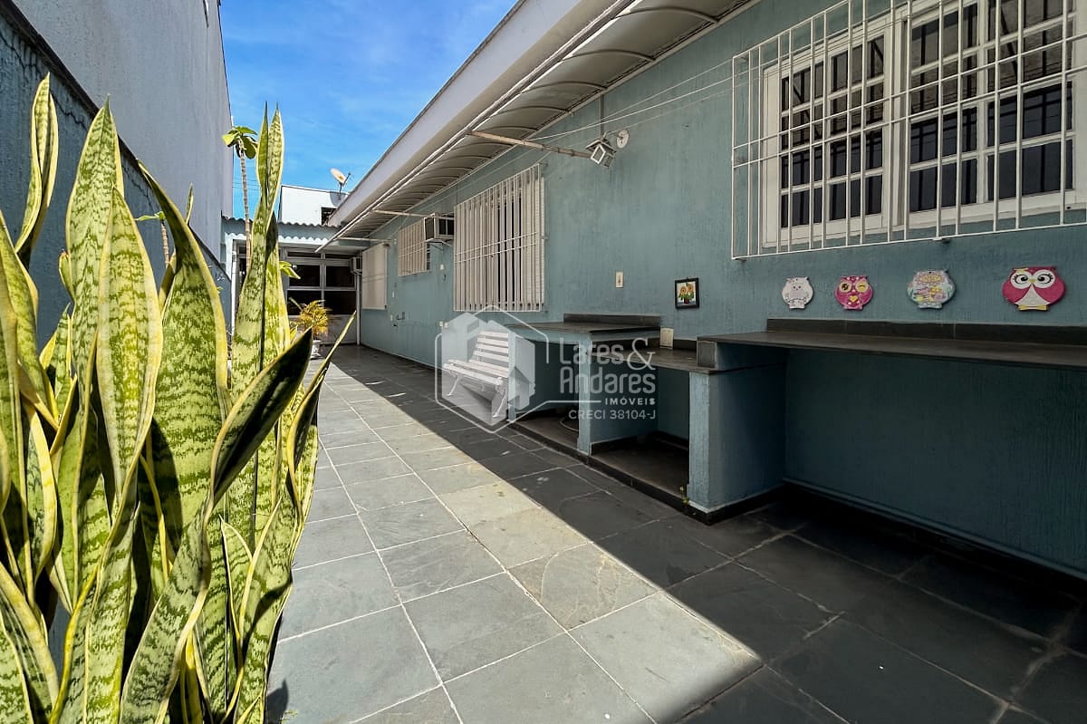 Casa à venda com 4 quartos, 214m² - Foto 41