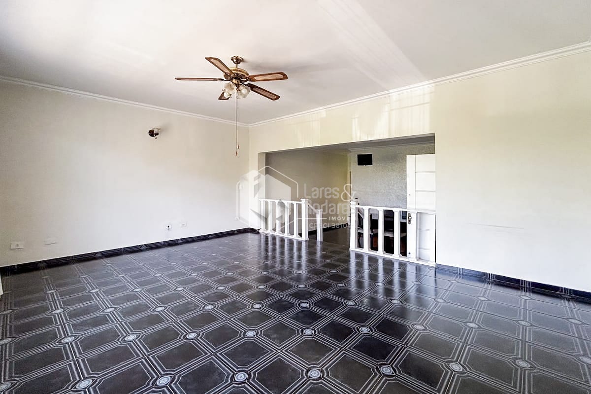 Casa à venda com 4 quartos, 214m² - Foto 9
