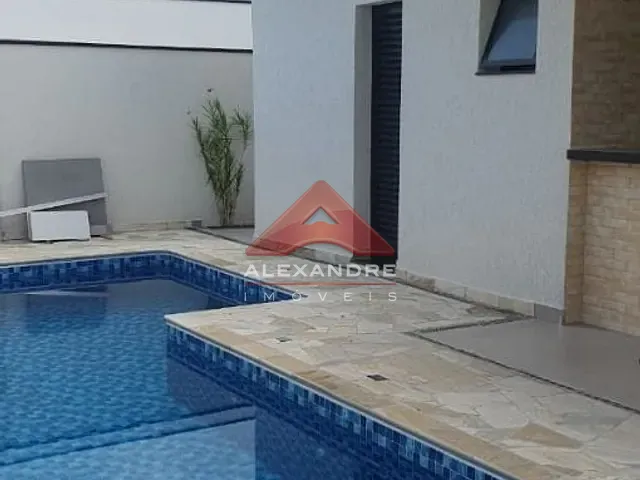 Casa com 360m² 3 quartos e 3 banheiros, à venda, no bairro Piedade em Caçapava