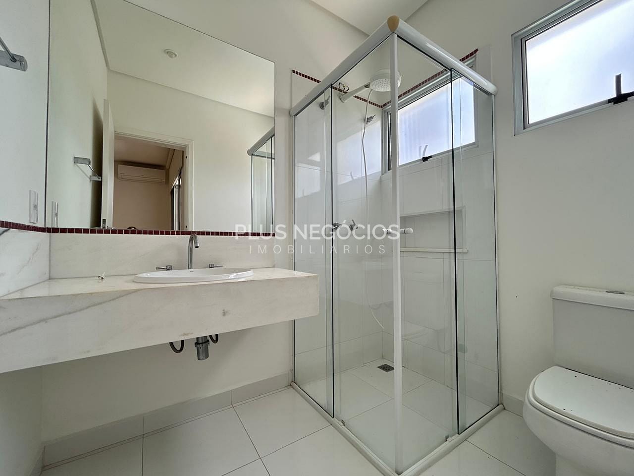 Casa para alugar com 3 quartos, 320m² - Foto 9