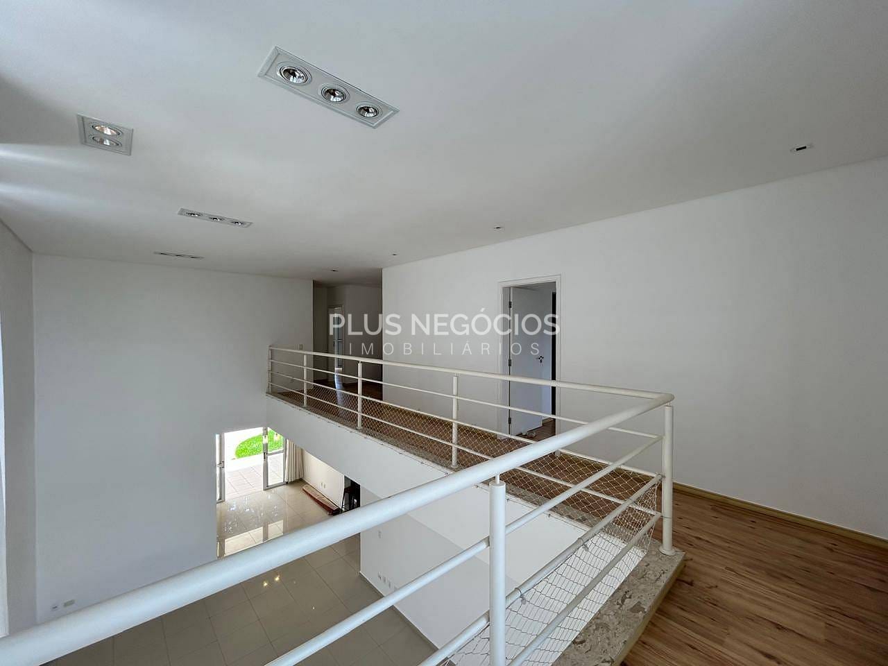 Casa para alugar com 3 quartos, 320m² - Foto 18
