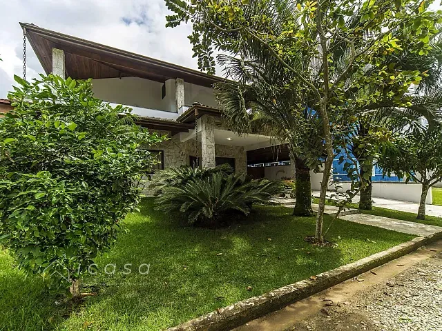 Casa com 450m² 5 quartos e 4 banheiros, à venda, no bairro Horto Florestal em Ubatuba