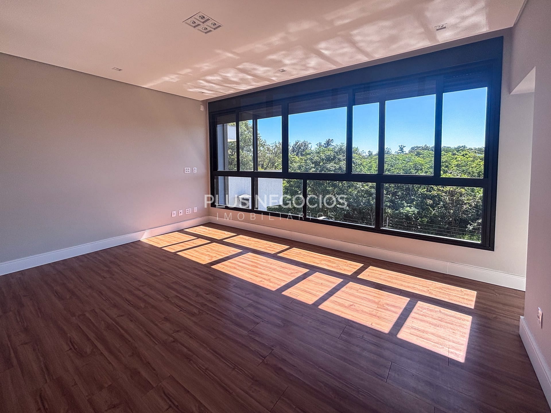 Casa à venda com 4 quartos, 355m² - Foto 10