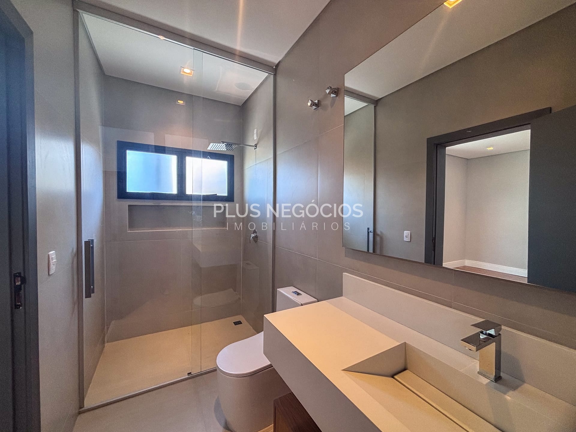 Casa à venda com 4 quartos, 355m² - Foto 15