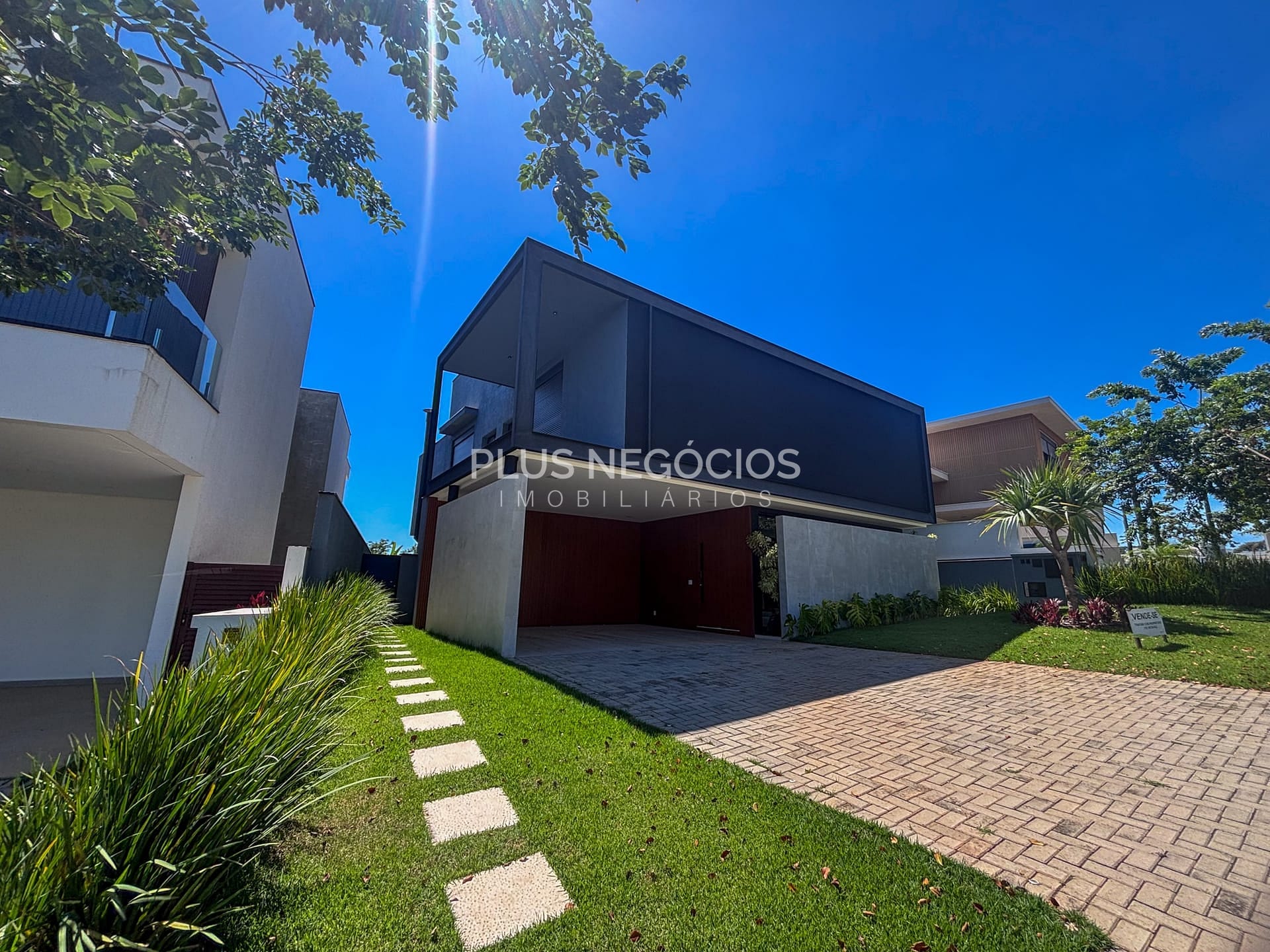 Casa à venda com 4 quartos, 355m² - Foto 48