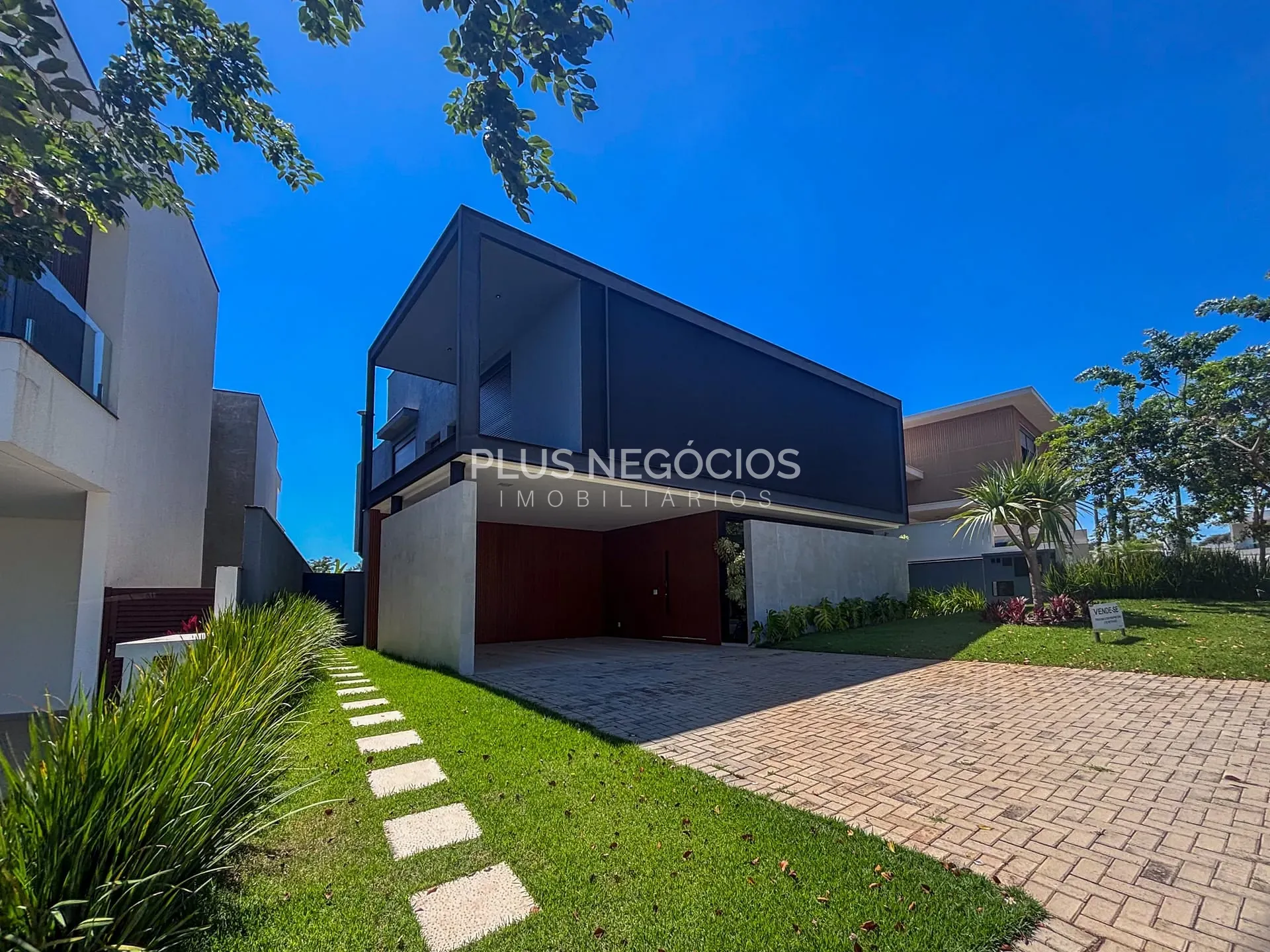 Casa, 4 quartos, 355 m² - Foto 1