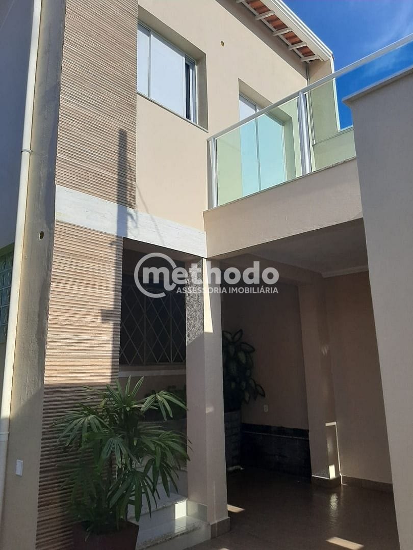 Casa, 4 quartos, 190 m² - Foto 2