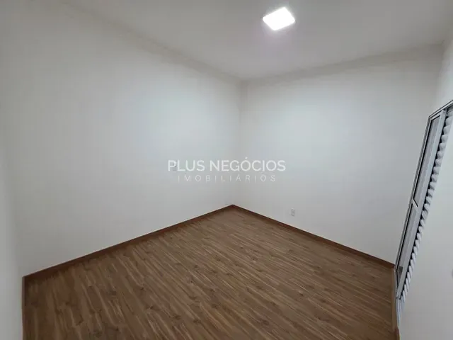 Casa com 160m² 3 quartos e 4 banheiros, à venda, no bairro Jardim São Carlos em Sorocaba