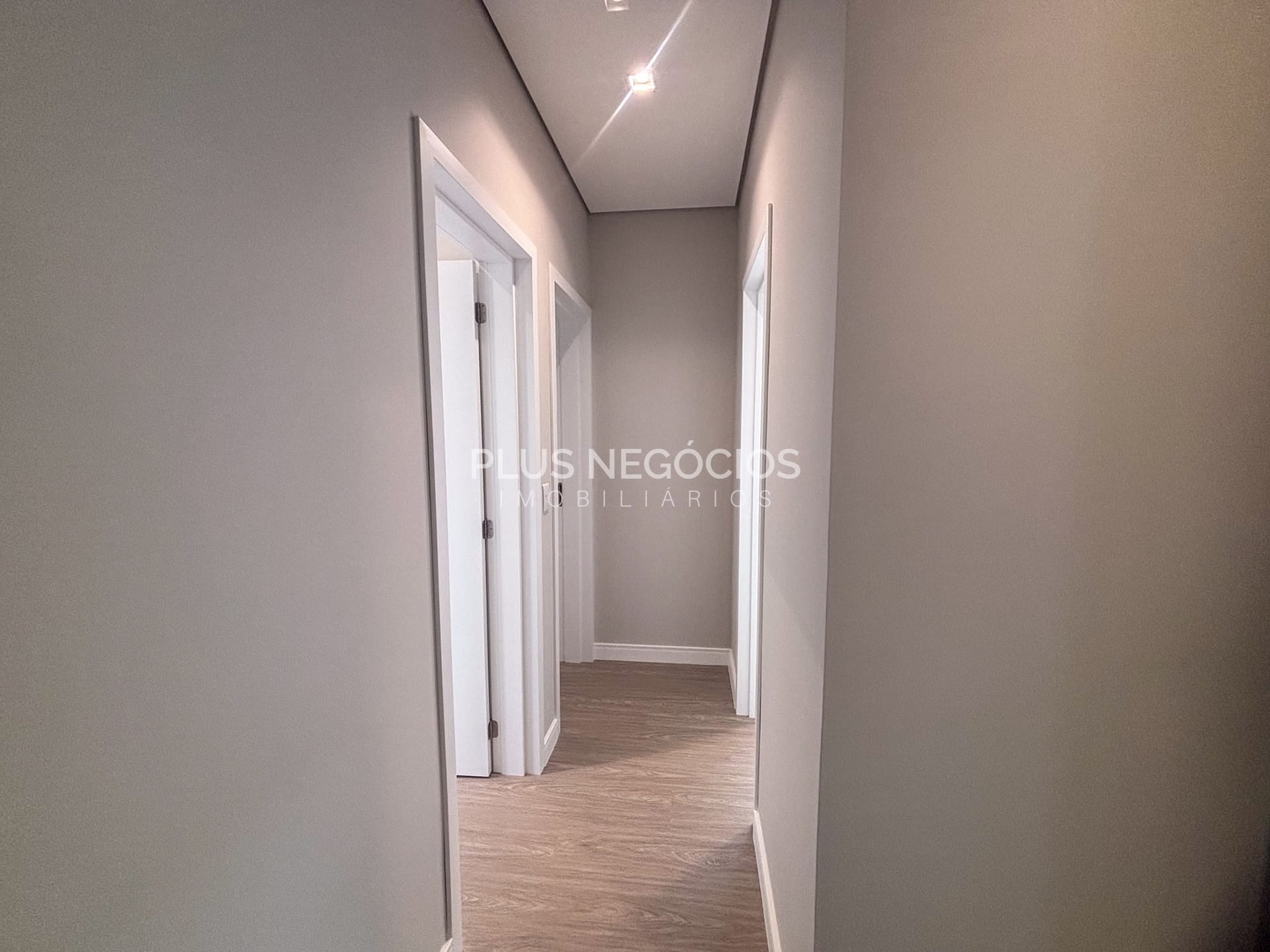 Casa à venda com 3 quartos, 180m² - Foto 6