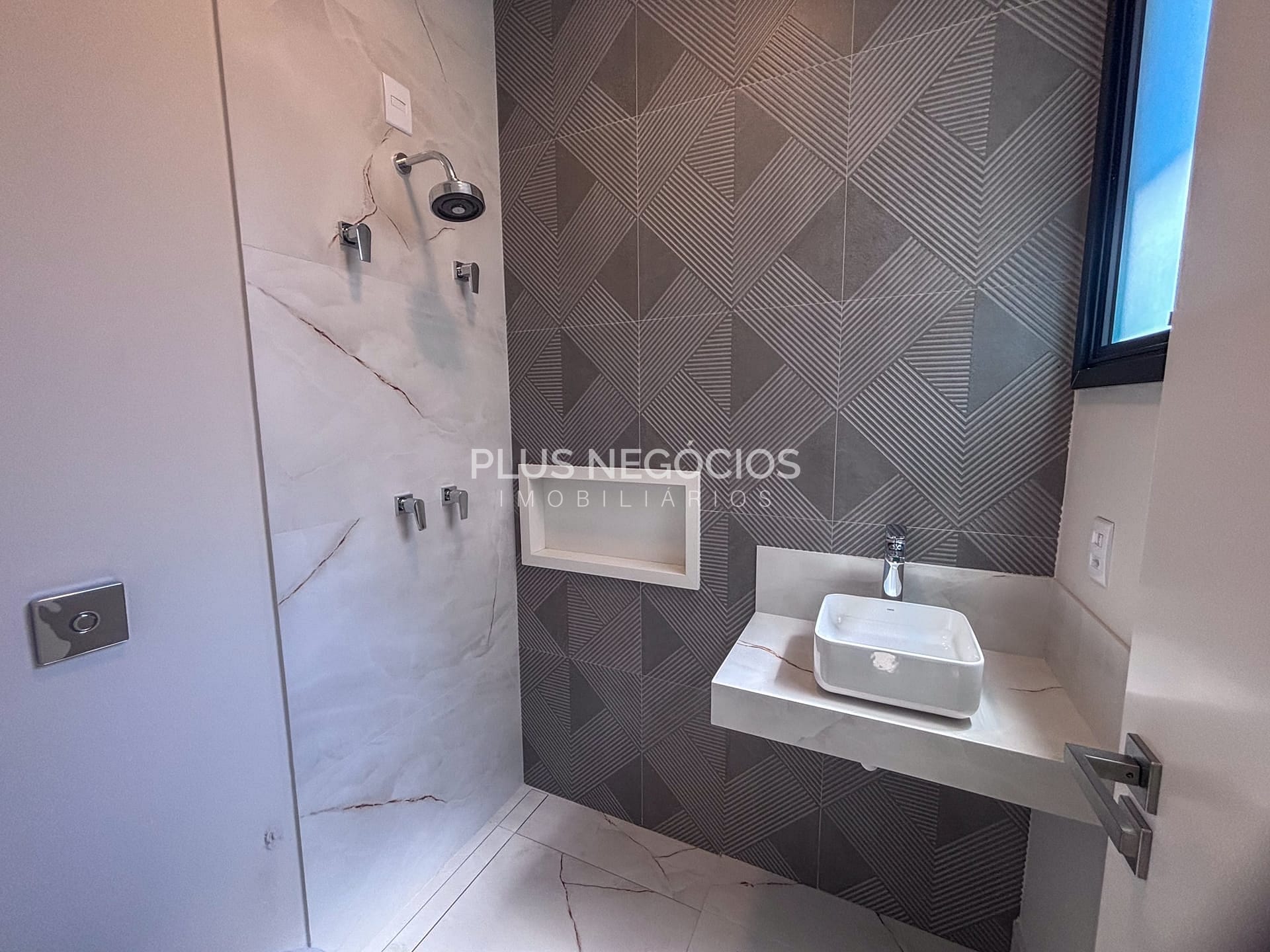 Casa à venda com 3 quartos, 180m² - Foto 9