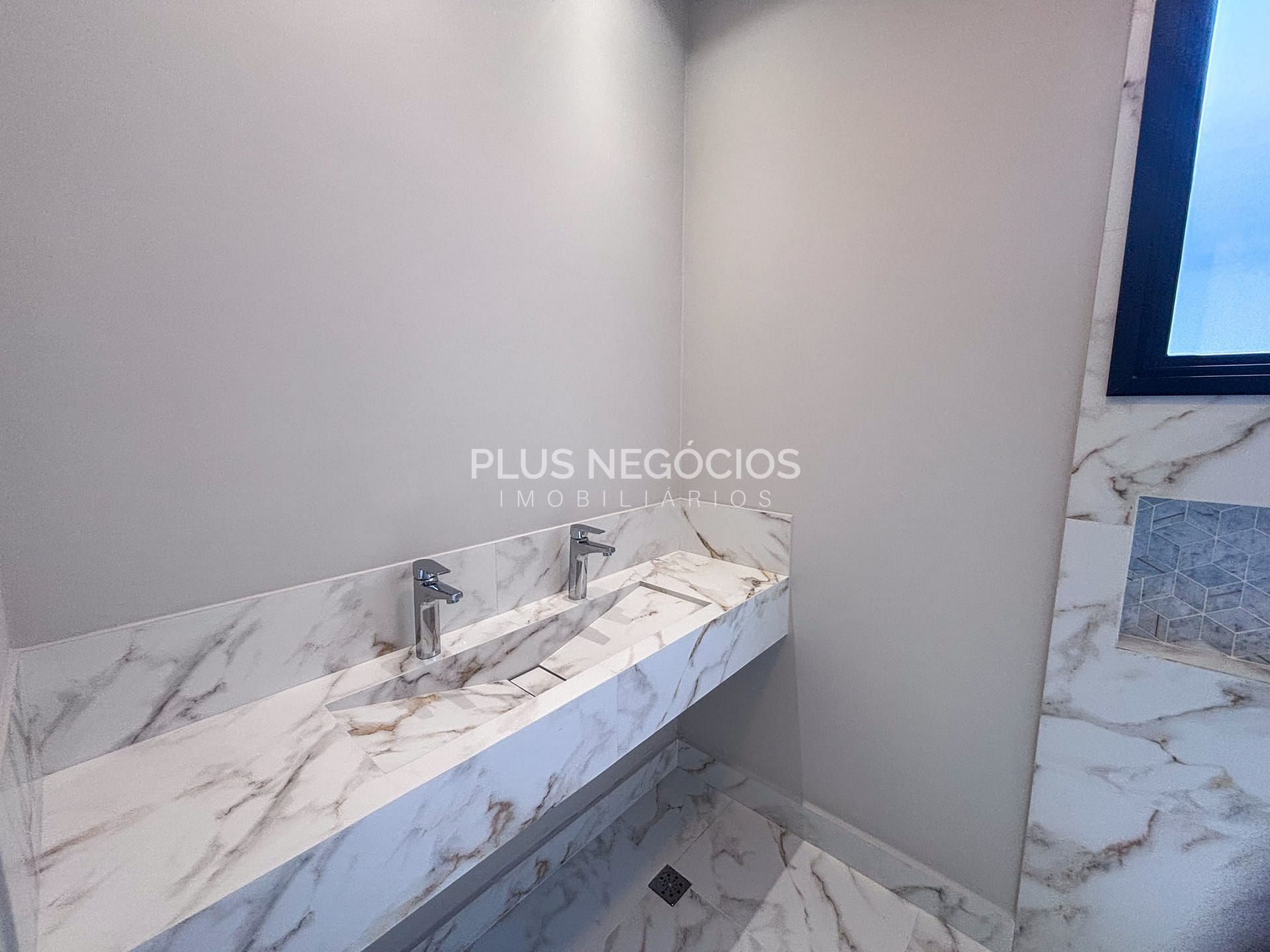 Casa à venda com 3 quartos, 180m² - Foto 15