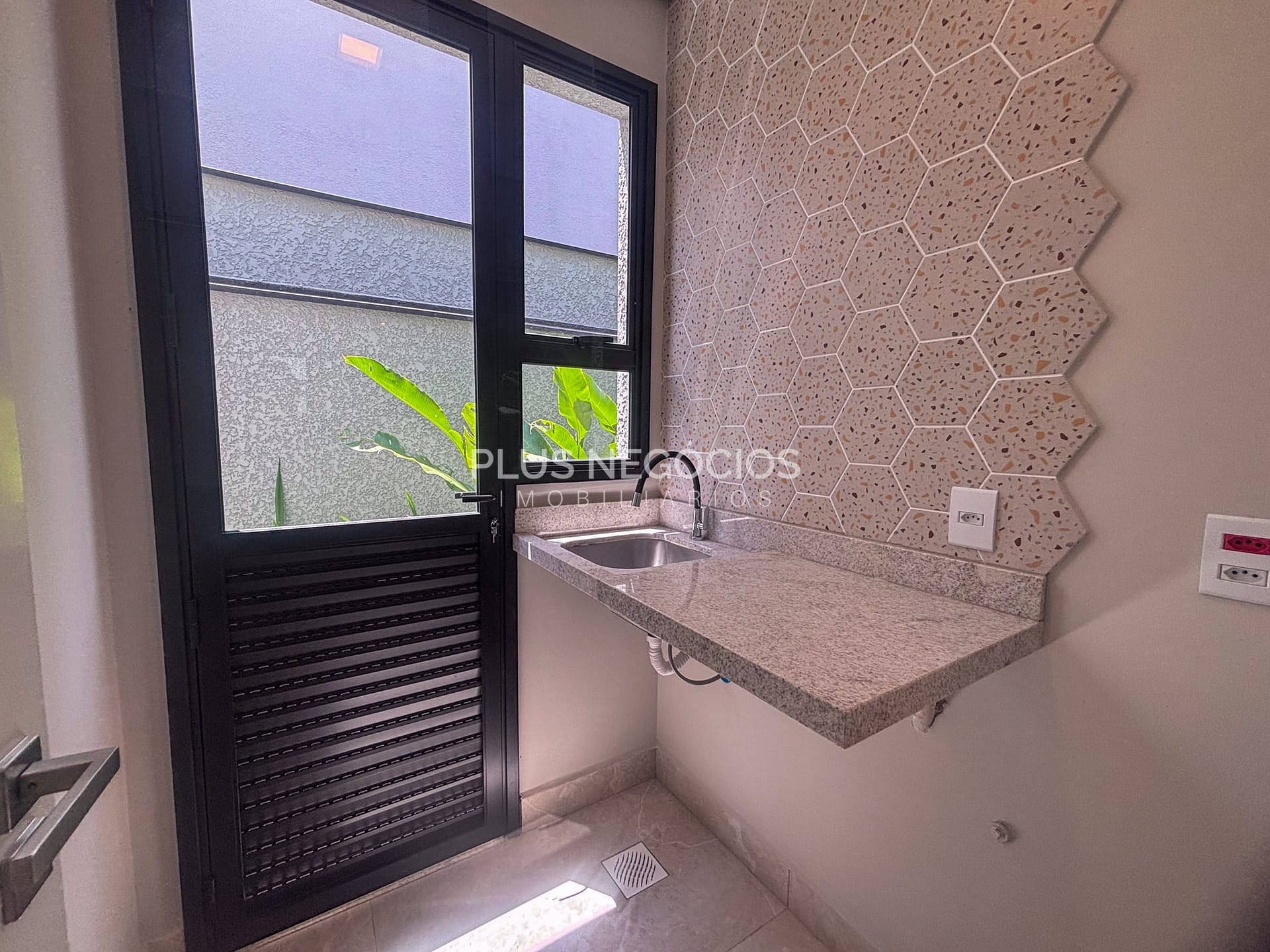 Casa à venda com 3 quartos, 180m² - Foto 32