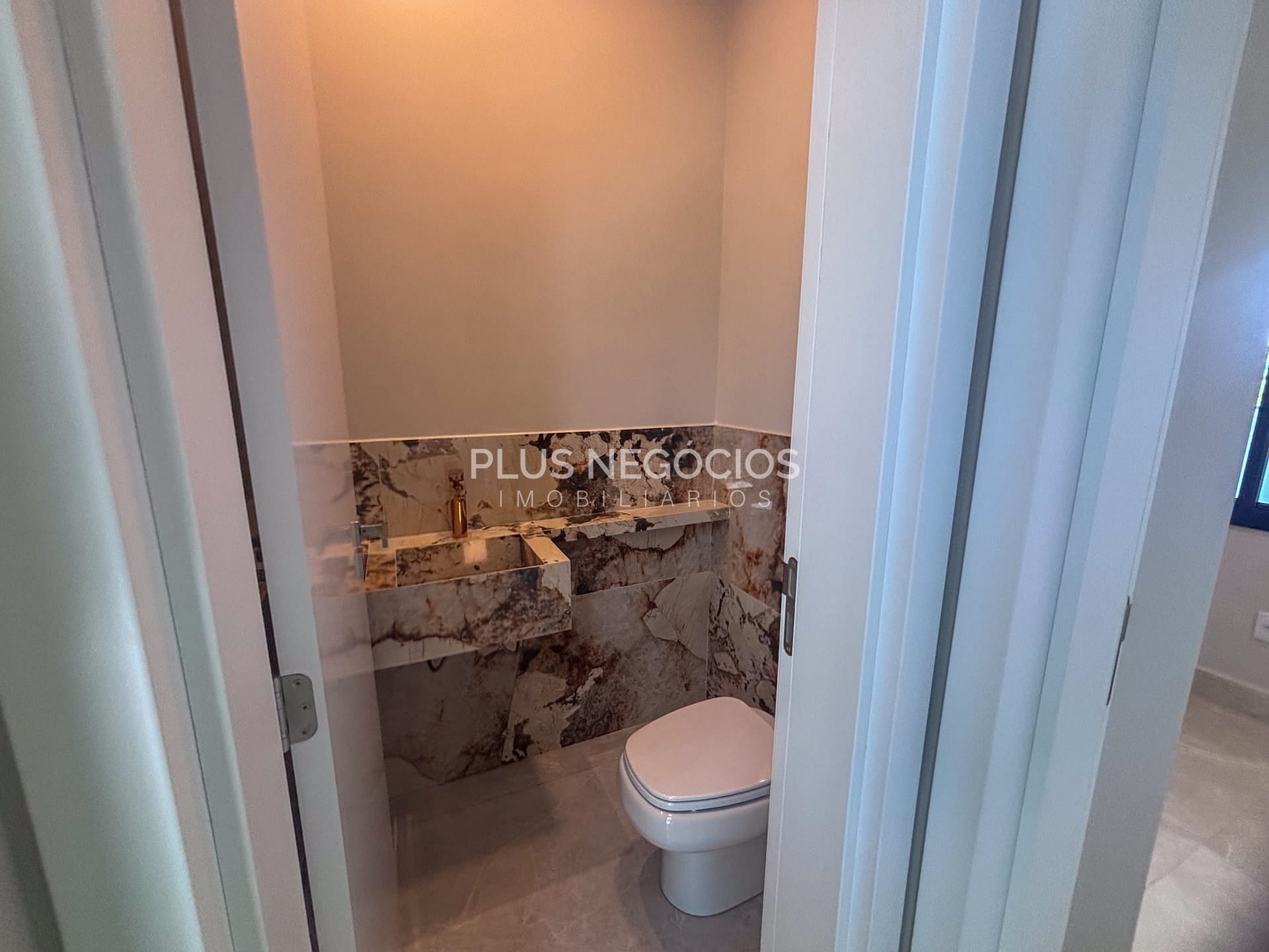 Casa à venda com 3 quartos, 180m² - Foto 42