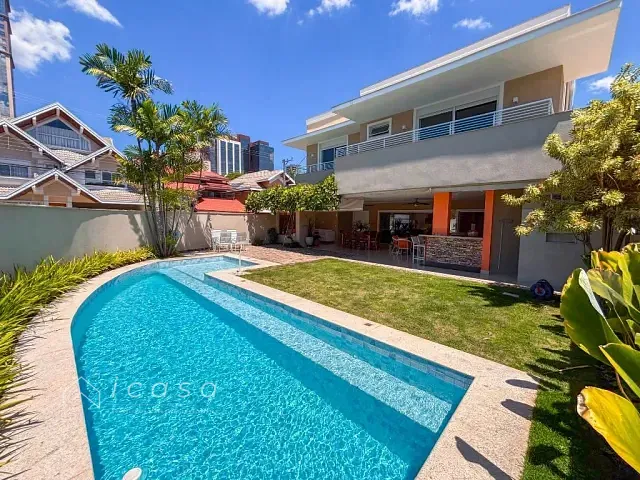 Casa com 495m² 5 quartos e 8 banheiros, à venda, no bairro Parque Residencial Aquarius em São José dos Campos