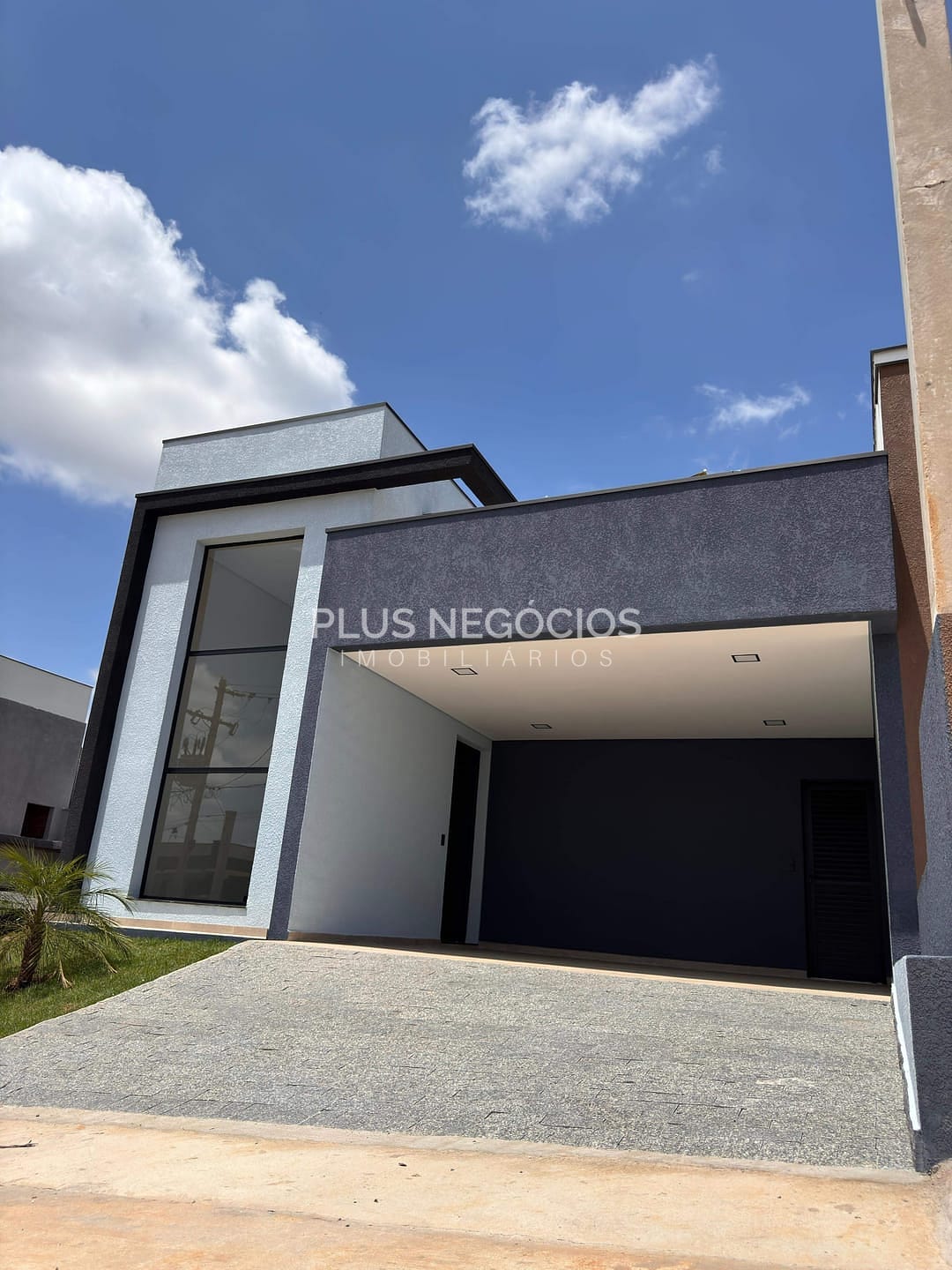 Casa à venda com 3 quartos, 130m² - Foto 1
