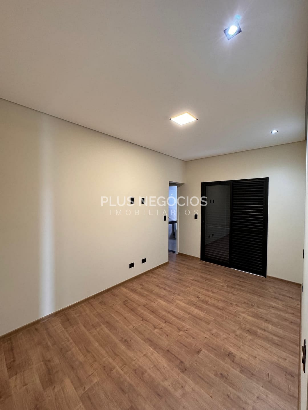 Casa à venda com 3 quartos, 130m² - Foto 12