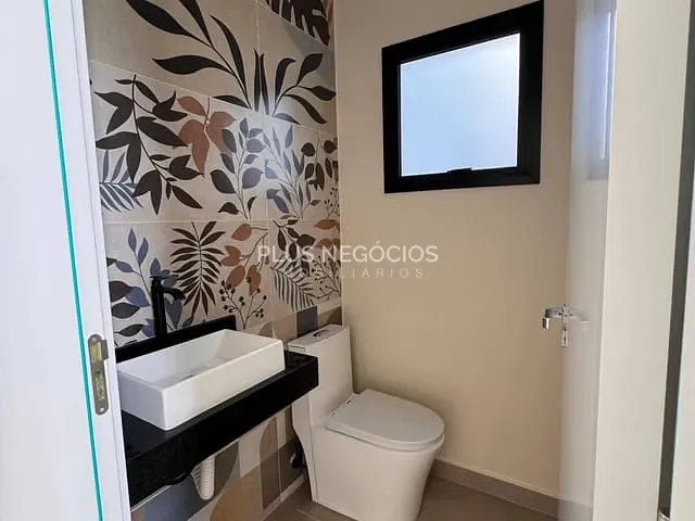 Casa com 200m² 3 quartos e 2 banheiros, à venda, no bairro Wanel Ville em Sorocaba