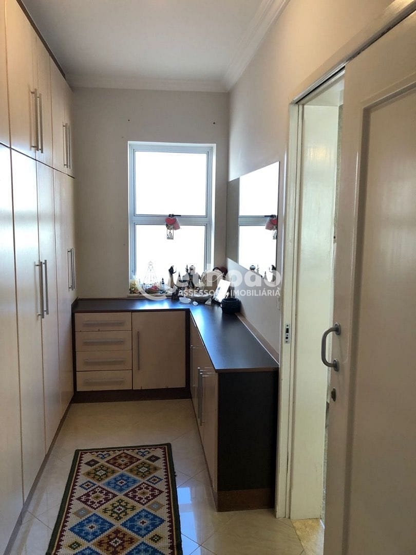 Casa, 4 quartos, 253 m² - Foto 32