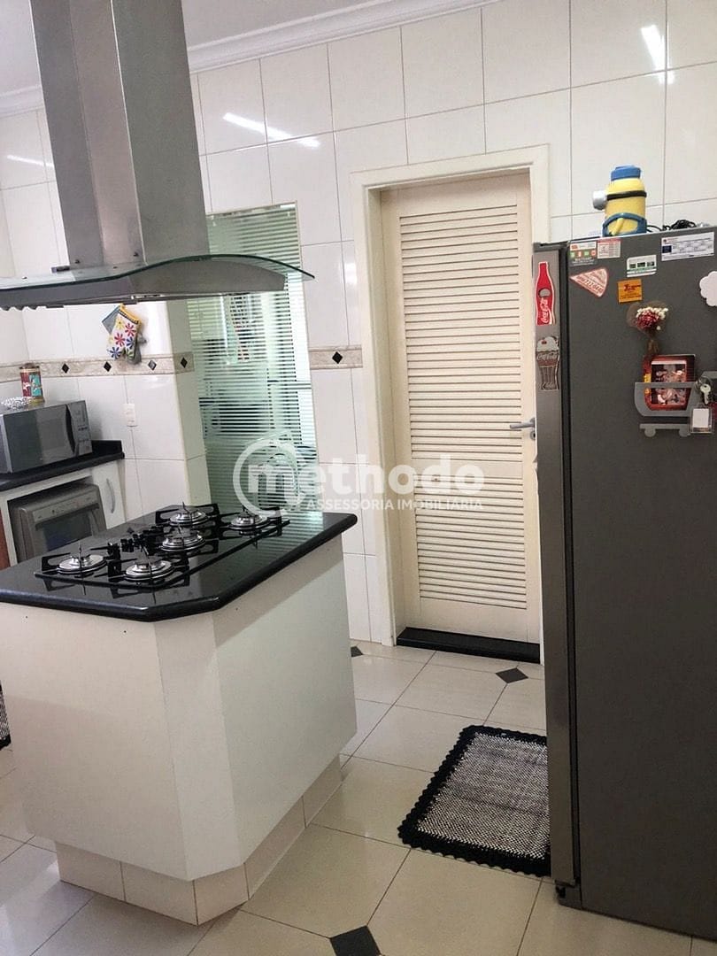 Casa, 4 quartos, 253 m² - Foto 14