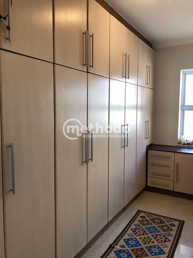 Casa, 4 quartos, 253 m² - Foto 33