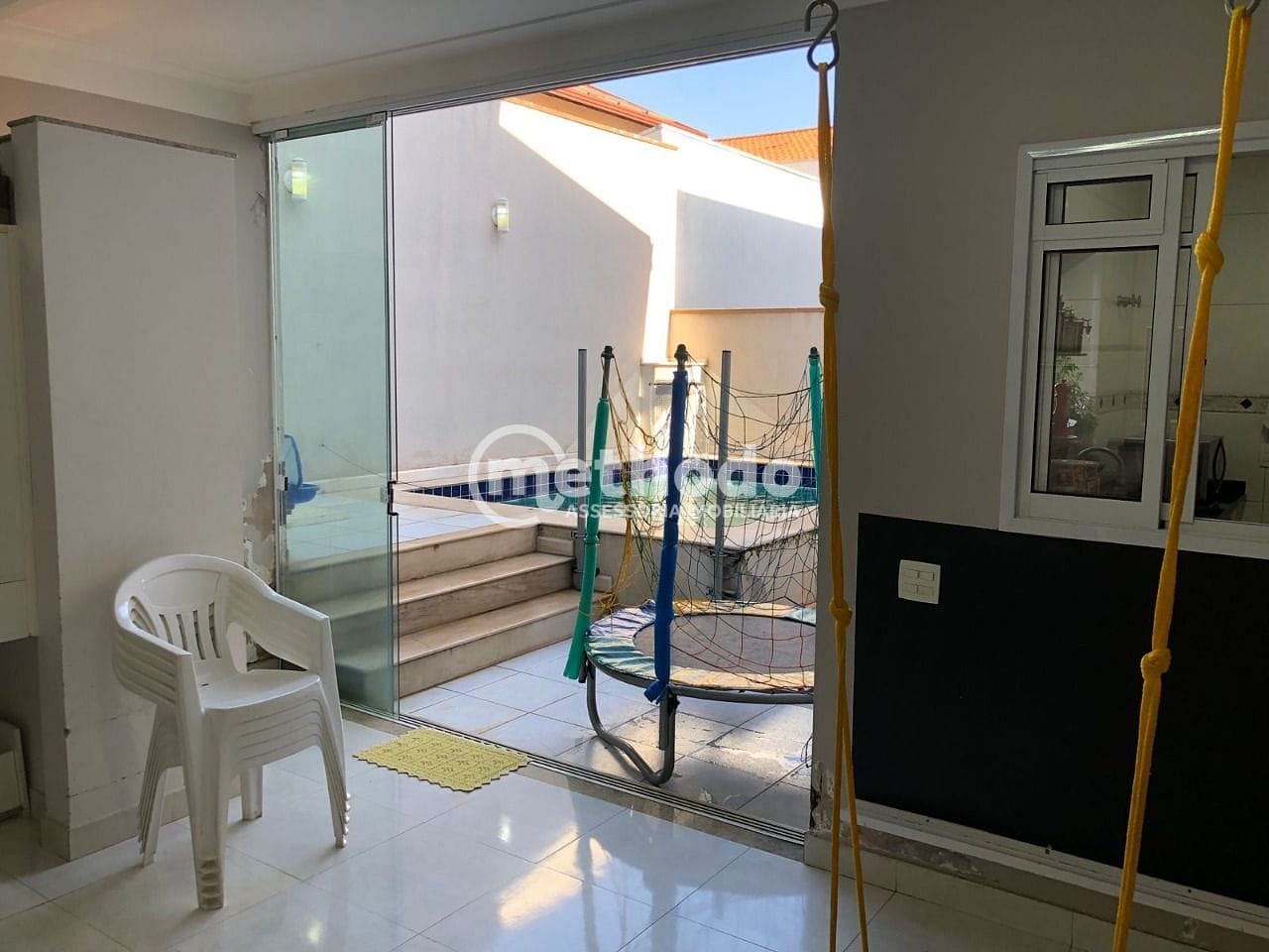 Casa, 4 quartos, 253 m² - Foto 24