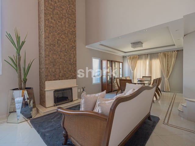 Casa com 378m² 4 quartos e 5 banheiros, à venda, no bairro Alphaville em Santana de Parnaíba