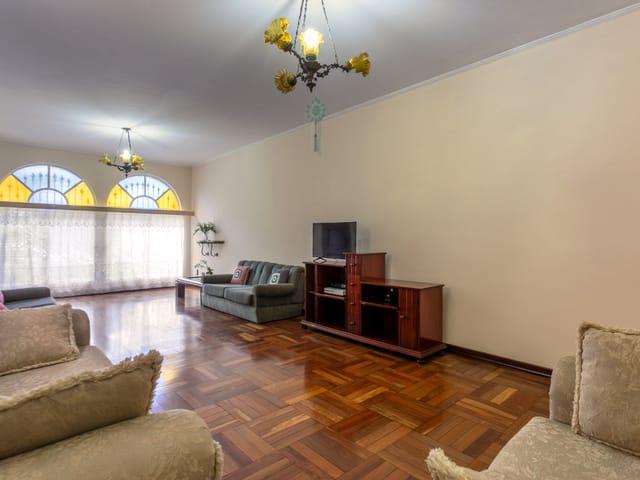 Foto do Casa - Casa para venda em Parque Jabaquara com 4 quartos, sendo 2 suítes , 200m² | Lares e Andares Imóveis