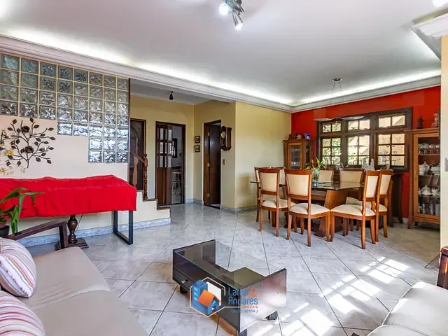 Casa com 160m² 4 quartos e 4 banheiros, à venda, no bairro Vila São Paulo - Cidade Ademar em São Paulo