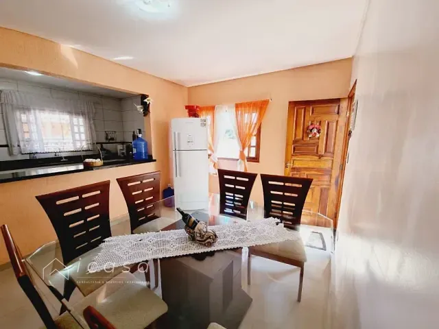 Casa com 348m² 3 quartos e 3 banheiros, à venda, no bairro Campos Elíseos em Taubaté