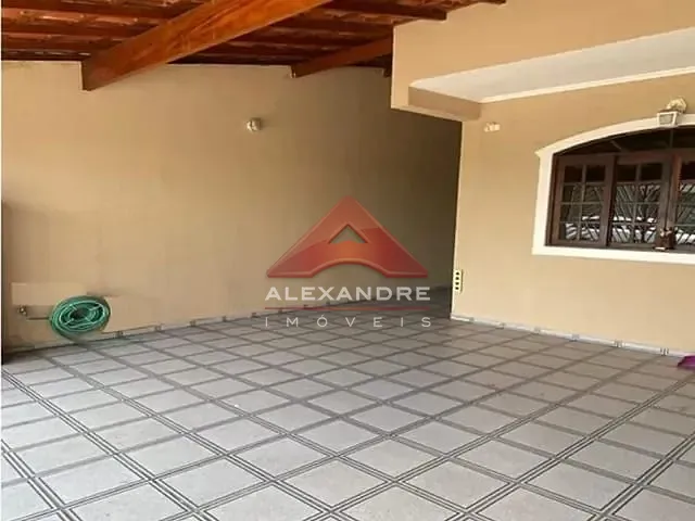 Casa com 125m² 3 quartos e 2 banheiros, à venda, no bairro Jardim das Indústrias em São José dos Campos