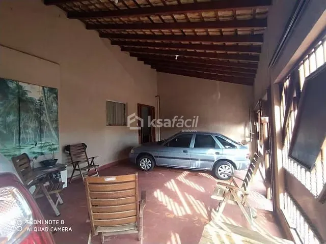 Casa com 200m² 3 quartos e 2 banheiros, à venda, no bairro Jardim Colibrí em Campo Grande