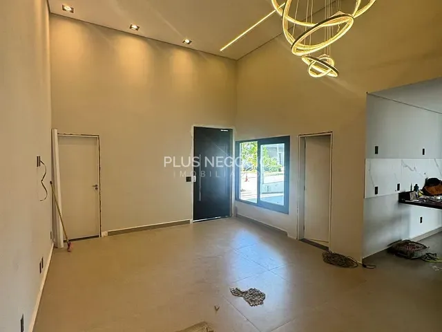 Casa com 300m² 3 quartos e 4 banheiros, à venda, no bairro Vila Augusta em Sorocaba