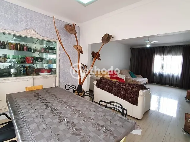 Casa com 363m² 3 quartos e 4 banheiros, à venda, no bairro Jardim Guanabara em Campinas