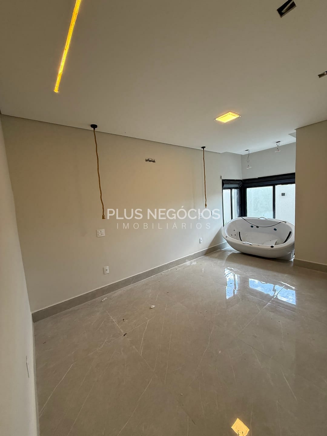 Casa, 4 quartos, 248 m² - Foto 4