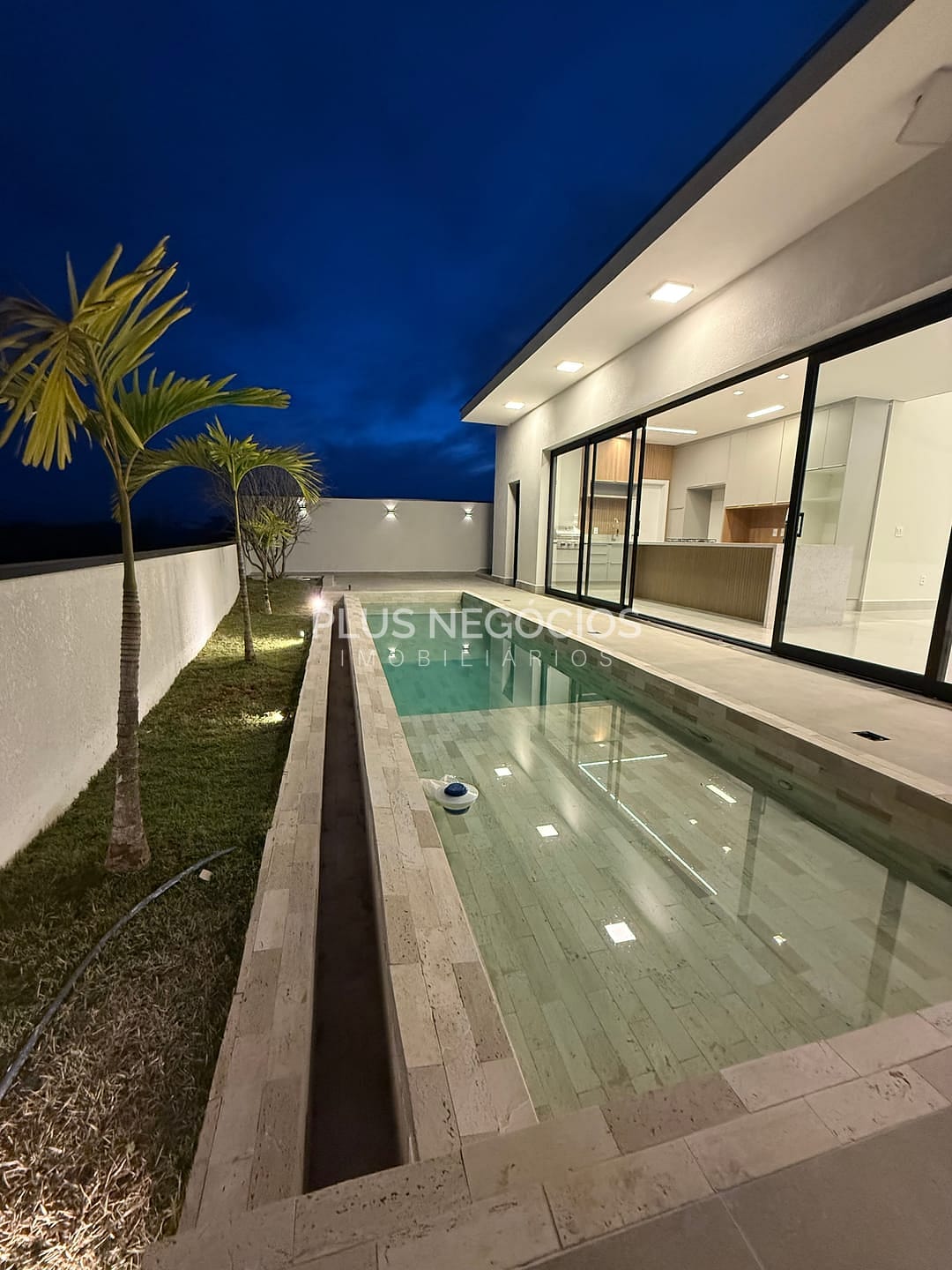 Casa, 4 quartos, 248 m² - Foto 38