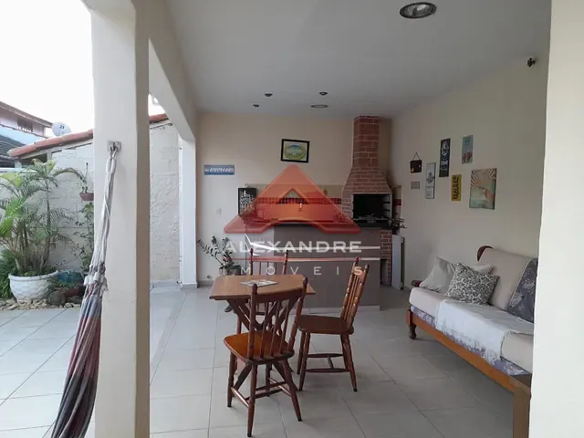 Casa com 225m² 2 quartos e 2 banheiros, à venda, no bairro Cidade Vista Verde em São José dos Campos