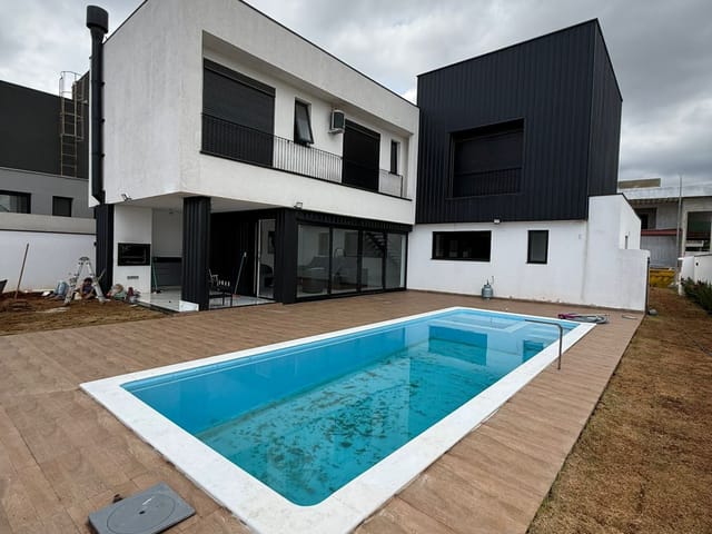 Foto do Sobrado - Sobrado Alto Padrão | À Venda | Alphaville Nova Esplanada 3 | 3 suítes | 248 m² | Plus Negócios Imobiliários