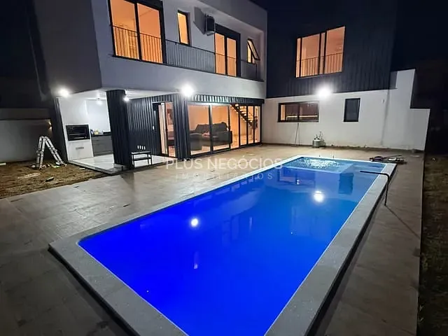 Sobrado com 495m² 3 quartos e 4 banheiros, à venda ou para alugar, no bairro Alphaville Nova Esplanada 3 em Votorantim