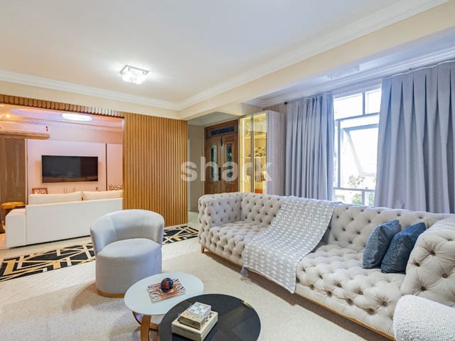 Casa com 450m² 5 quartos e 7 banheiros, à venda, no bairro Alphaville em Santana de Parnaíba