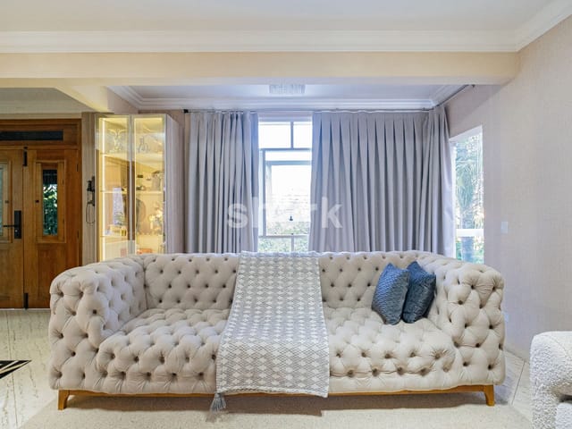 Casa com 450m² 5 quartos e 7 banheiros, à venda, no bairro Alphaville em Santana de Parnaíba
