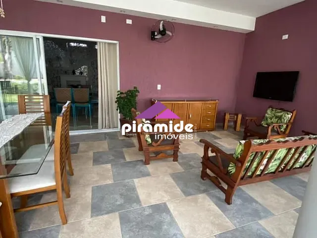 Casa com 1000m² 5 quartos e 5 banheiros, à venda, no bairro Condomínio Residencial Mirante do Vale em Jacareí