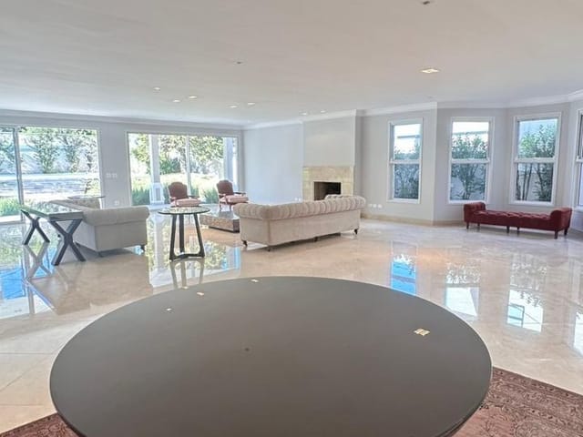 Casa com 1500m² 5 quartos e 8 banheiros, à venda, no bairro Tamboré em Santana de Parnaíba