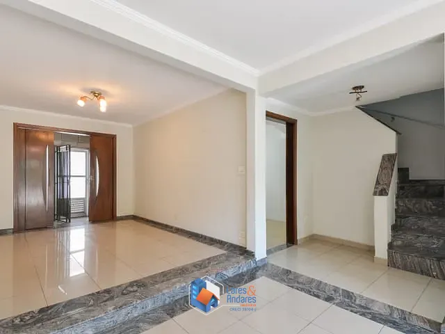Casa com 185m² 3 quartos e 4 banheiros, à venda, no bairro Vila Monumento em São Paulo