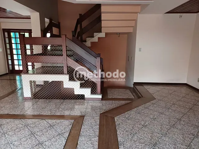 Casa com 1008m² 4 quartos e 5 banheiros, à venda, no bairro Condomínio Chácara Flora em Valinhos